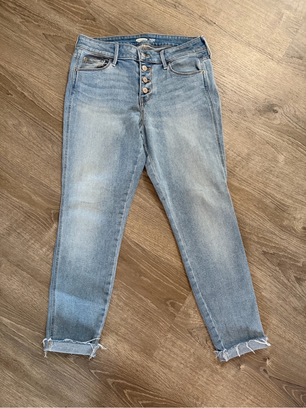 Old Navy Light Blue Button-Fly Ankle Jeans Size 6